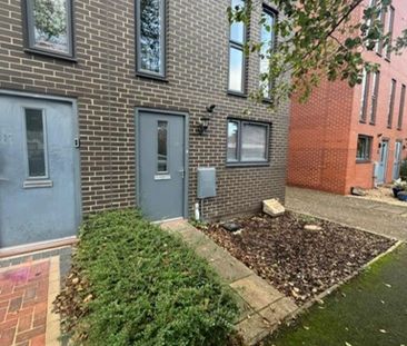 4 bedroom townhouse to rent - Photo 5