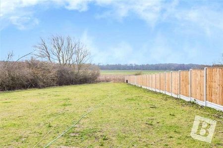 London Road, Stanford Rivers, Essex, CM5 - Photo 3