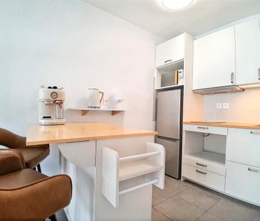 T2 MEUBLÉ – 47,03 m² – BONNEVILLE – BALCON, PISCINE & PARKING EN SO... - Photo 2