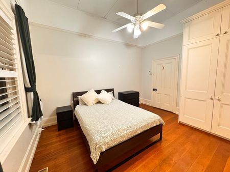 Rozelle - Photo 4