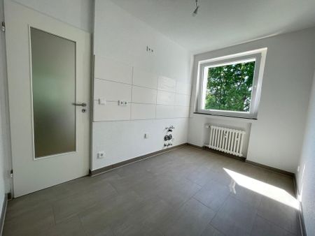 *Balkonwohnung*Erstbezug nach Sanierung*Broich* - Foto 4