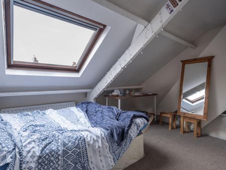 4 bedroom maisonette to rent - Photo 4