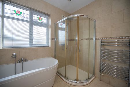 Mansfield Road, Standard Hill, Nottingham - Photo 4