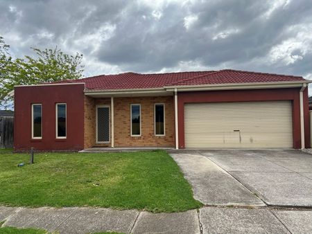 Classic 3Br Family Home in Point Cook! - Photo 4