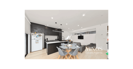 Boutique Home - Photo 2