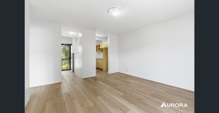 2/54 Winchester Street, Hamilton, Qld 4007 - Photo 5