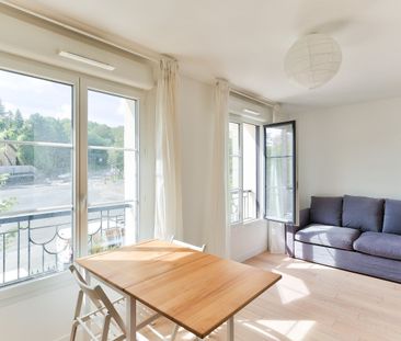 STUDIO- MEUBLE-PLACE DU GARDE - Photo 2