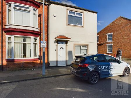 6 bedroom house of multiple occupation to rent - Photo 3