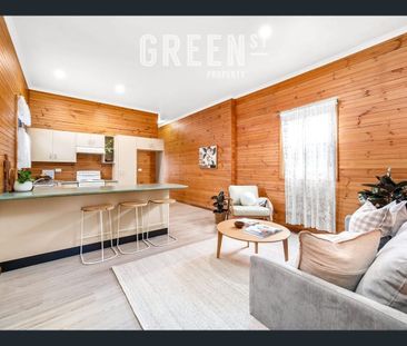 Charming Mayfield Home in Prime Location - Photo 4