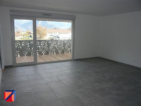 Location appartement récent 3 pièces 65.73 m² à Thyez (74300) - Photo 3