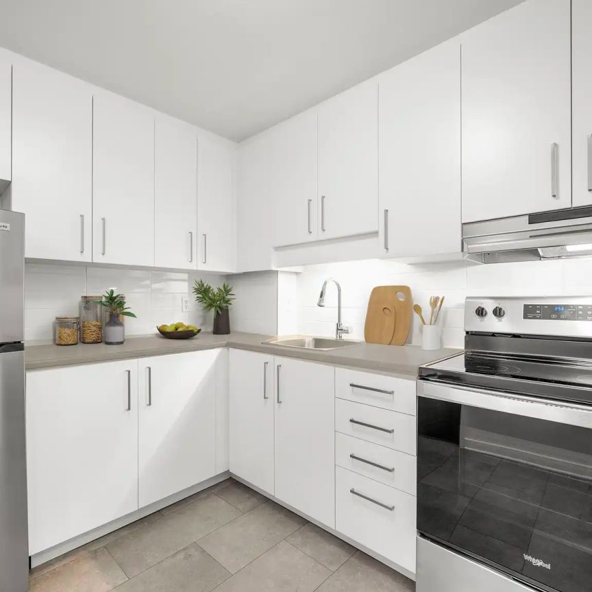 Deschenes Court — Franklin Sagittarius (2 Bed) - Photo 1
