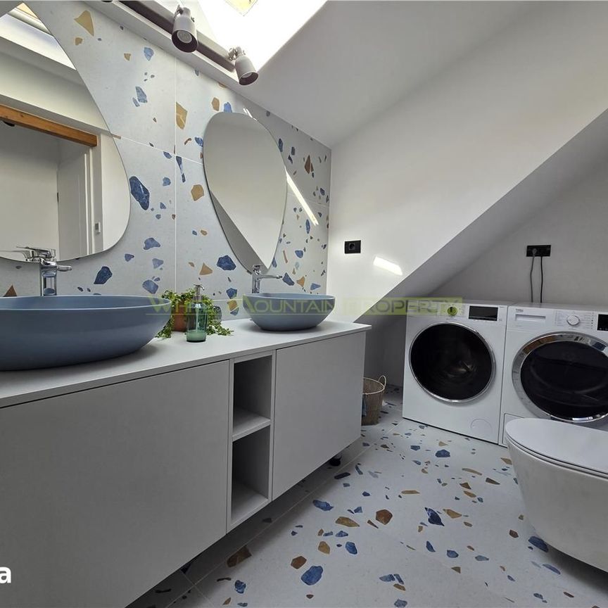 Apartament deosebit la casa str. De Mijloc - Photo 1