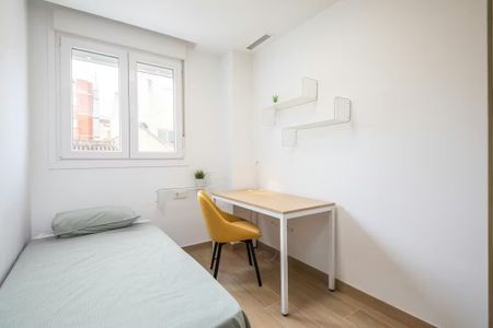 Carrer Isabel la Catòlica, Burjassot, Valencian Community 46100 - Photo 3