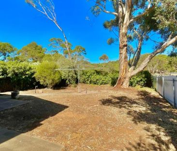 Spacious & Accessible 3-Bedroom Home in Hackham West - Photo 2