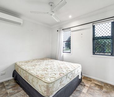 Family Home in Rural View - Photo 2