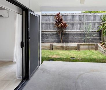 Modern 3-Bedroom Home Opposite Ridge View Park - Photo 6