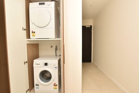 901B/118-134 Abeckett Street - Photo 5