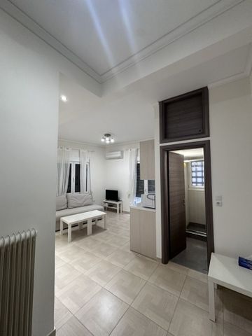 Studio/Γκαρσονιέρα για ενοικίαση Φιλοπάππου (Ιστορικό Κέντρο) - Photo 2