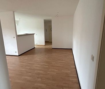 ++ 2 -Raum mit Balkon und Pkw-Stellplatz ++ - Foto 6