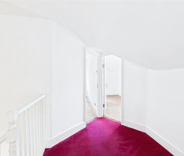 3 bedroom end of terrace house to rent - Photo 4