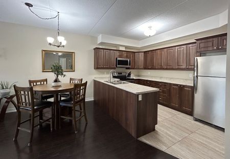 For Lease - 4611 Pettit Avenue, Niagara Falls, Ontario - Photo 2