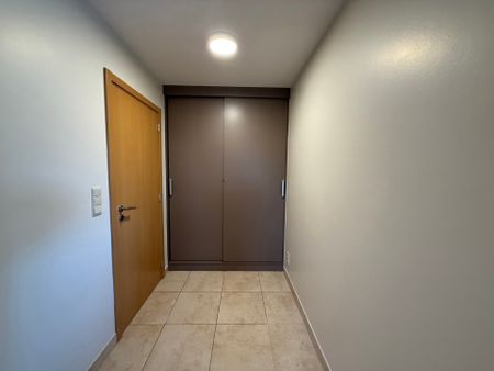 SERSKAMP - Ruim, recent appartement zicht op groen. - Photo 2