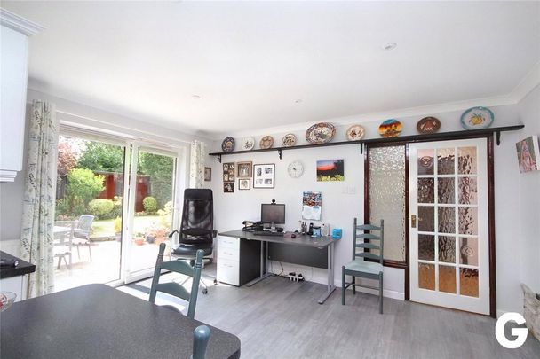 4 bedroom detached house to rent - Photo 1