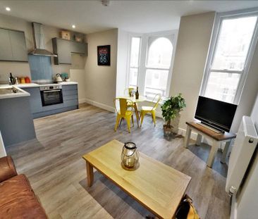 1 bedroom flat to rent - Photo 2