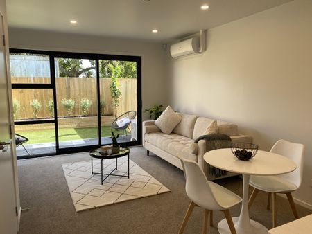 6/43 Yeovil Road, Te Atatu Peninsula - Photo 4