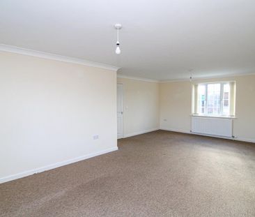3 bedroom detached house to rent - Photo 2
