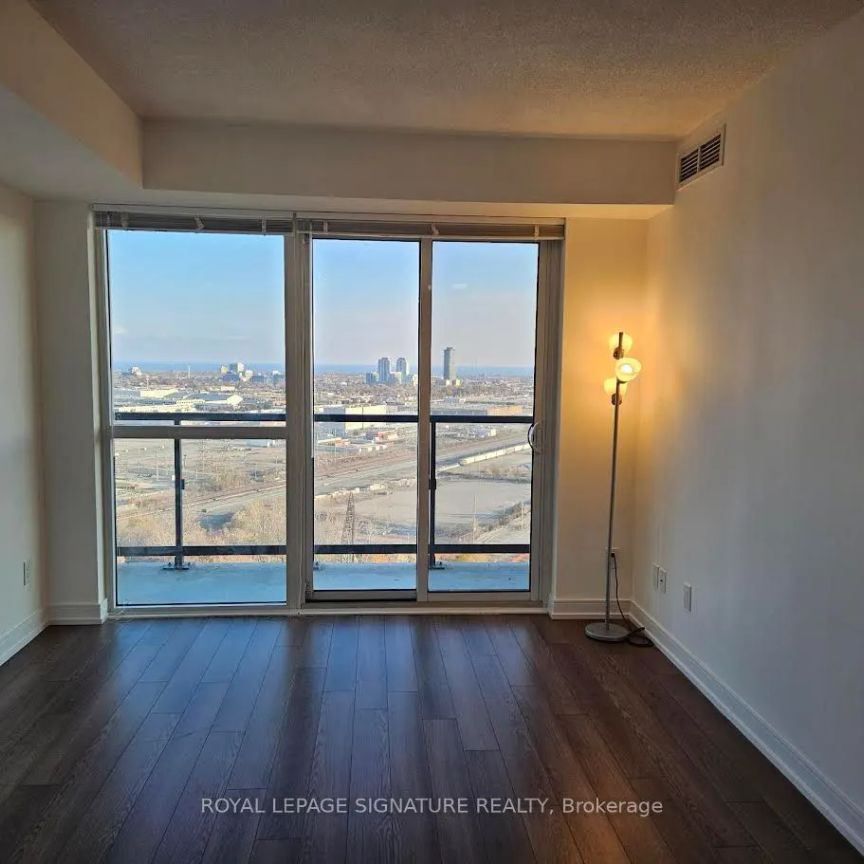 20 Thomas Riley Road #1908 - Photo 1