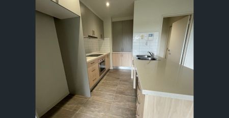 1 BEDROOM + LARGE STUDY - Photo 3