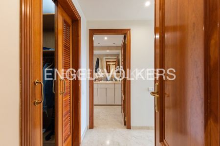 Piso de alquiler en Mestalla - Photo 5