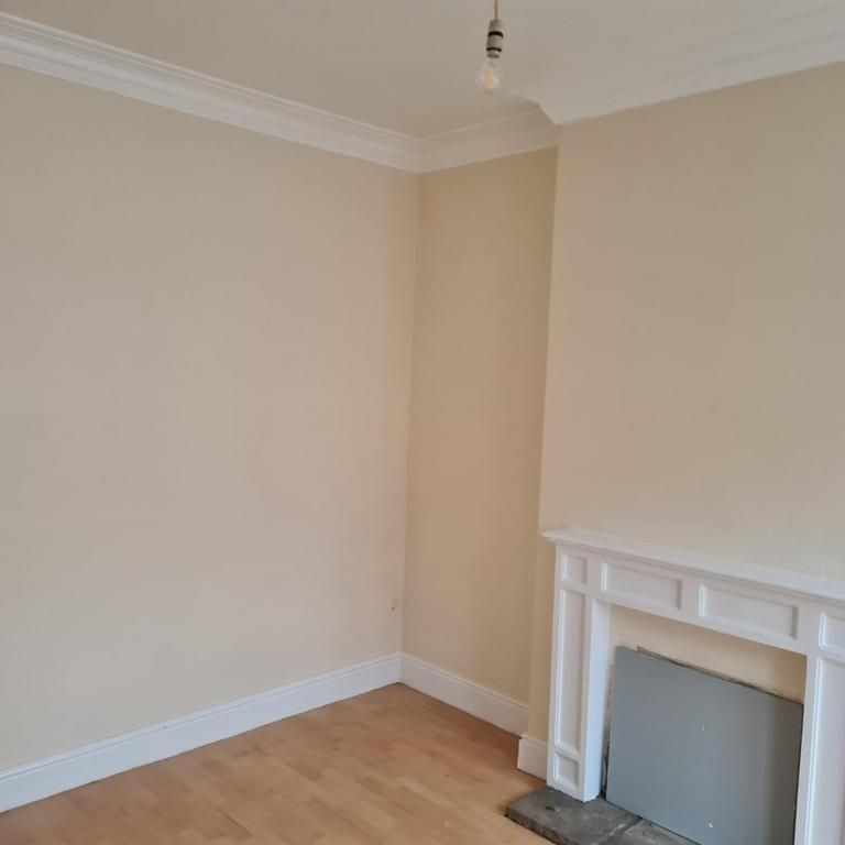 2 bedroom house to rent - Photo 1