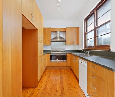 10 Streatfield Road, Bellevue Hill NSW 2023 - House For Rent | Domain - Photo 1