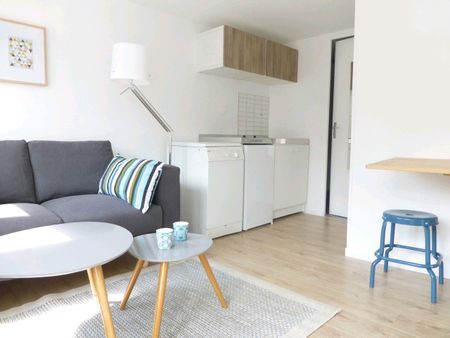 Location Appartement 2 pièces 19m² LILLE 59000 - Photo 3