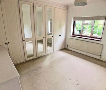 4 bedroom semi-detached house to rent - Photo 4