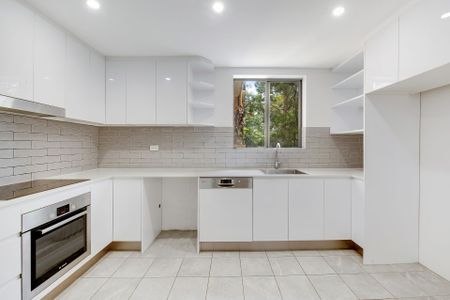 15/2 Stokes Street, Lane Cove North - Photo 2