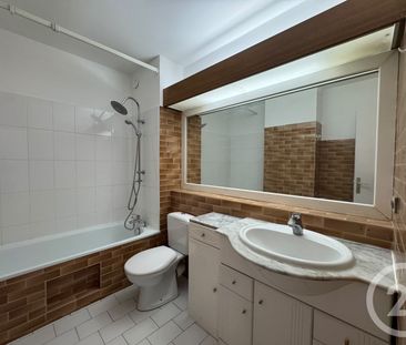 Location Appartement 2 pièces 43m² MONTPELLIER 34090 - Photo 2