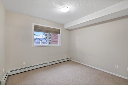 2116-10 Prestwick Bay Se - Photo 4