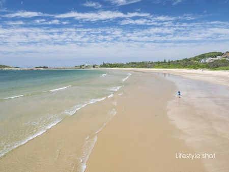 Coffs Harbour, 19a Perry Drive - Photo 2