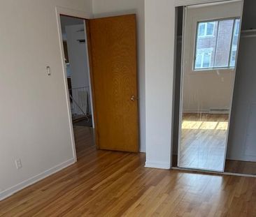 6 1/2 rez-de-chaussée, thermopompe - Photo 3