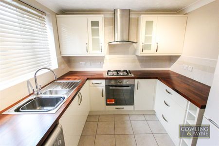 MOPSIES ROAD, BASILDON - Photo 5