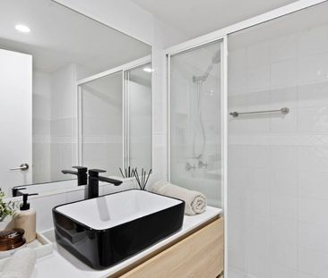 12E/1 Great Hall Drive, Miami, Qld 4220 - Photo 2