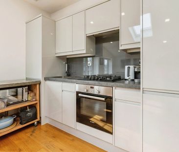 2 Bed Flat, Finsbury Road, N22 - Photo 6