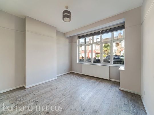 Beecholme Avenue, Mitcham - Photo 1