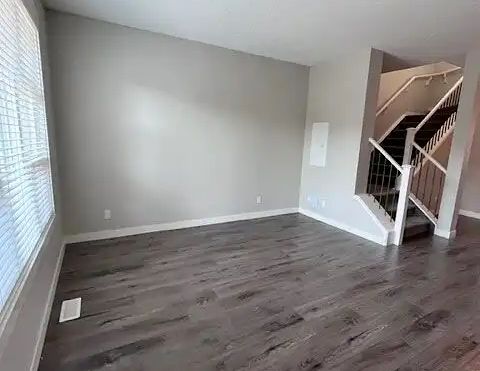 Three bedroom duplex- Seton — 3 Bedrooms Duplex - Photo 1