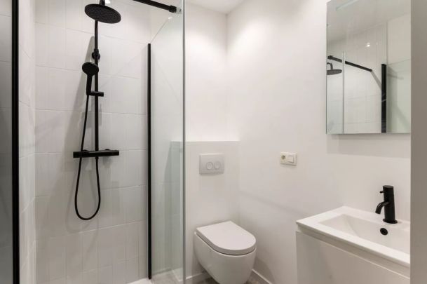 Licht en ruimte in het hart van Antwerpen – 1 slaapkamer appartement - Photo 1