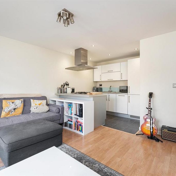 1 bedroom apartment to rent - Photo 1