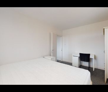 2 Bed Flat, Aldis St, SW17 - Photo 5